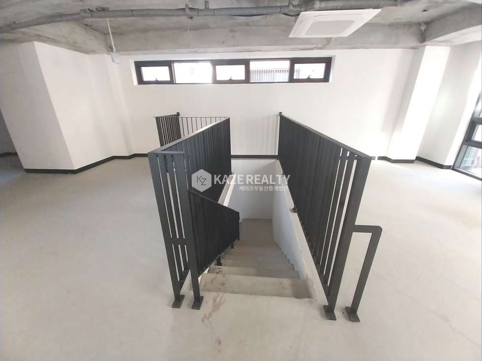 서울 강남구 논현동 을지병원사거리 신축 깔끔한 내외관 통임대 월세 매물번호 11472 사진 17